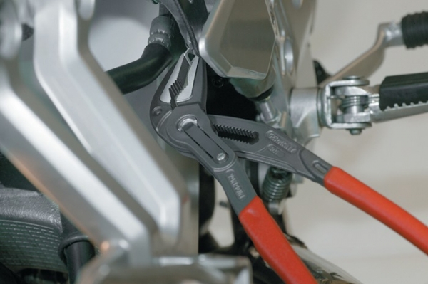 KNIPEX Cobra® ES Wasserpumpenzange 250mm extra-schlank